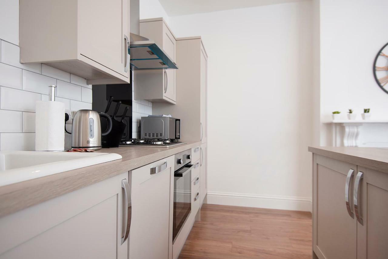 Flat A - Spacious Ground Floor, 1 Bedroom Apartment In Central Southsea, Portsmouth Zewnętrze zdjęcie